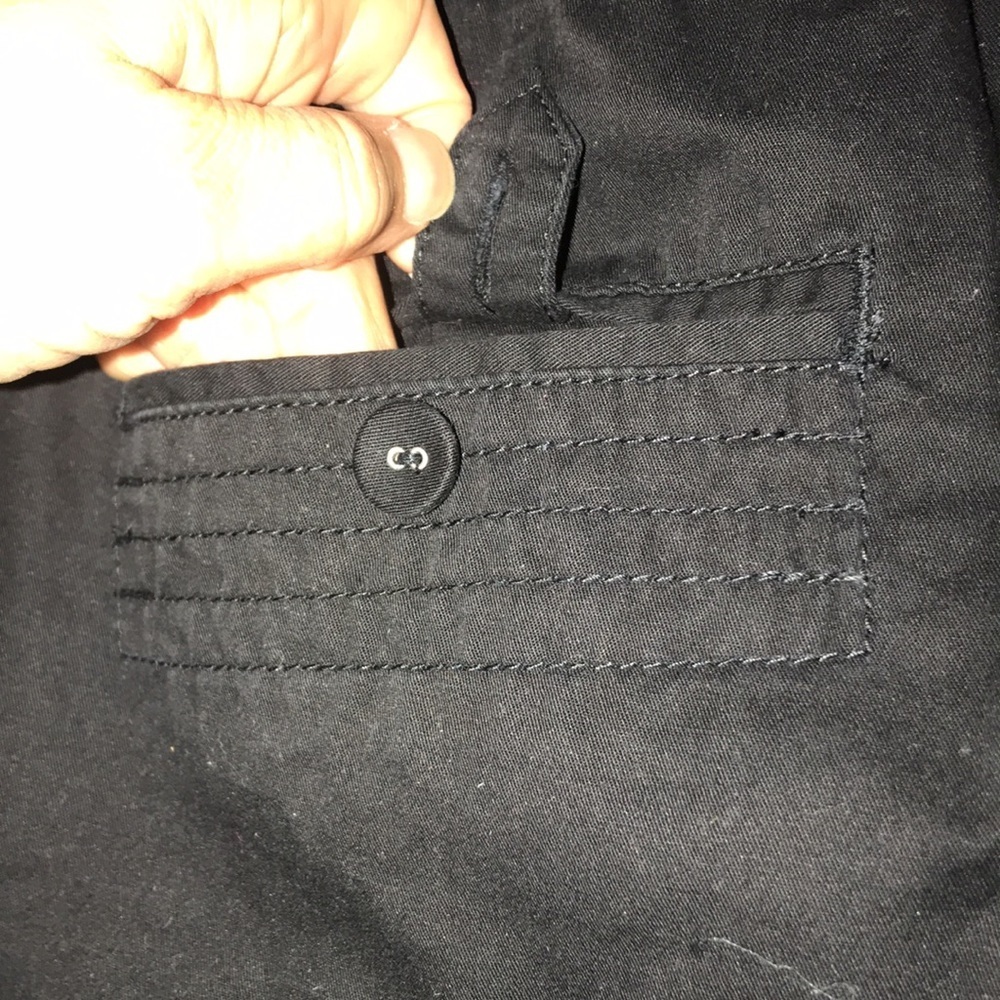 NWT Liz Lange Maternity Bermuda Shorts - Picture 5 of 7